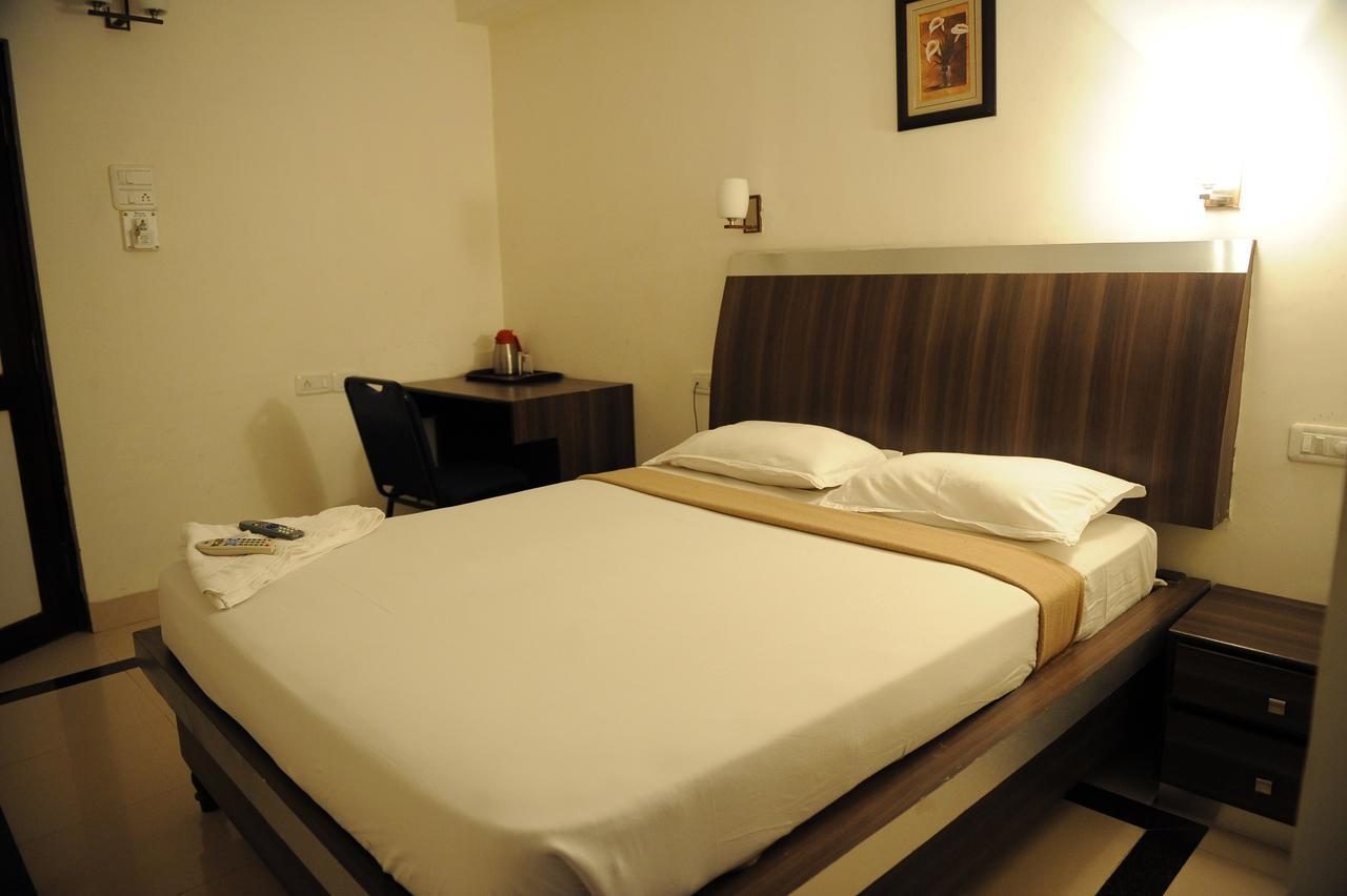 Mount Heera Hotel Chennai Exterior photo
